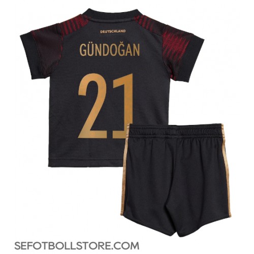 Tyskland Ilkay Gundogan #21 Replika babykläder Bortaställ Barn VM 2022 Kortärmad (+ korta byxor)